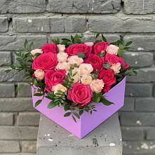 Цветочная композиция из Розы в коробке в Хандыге