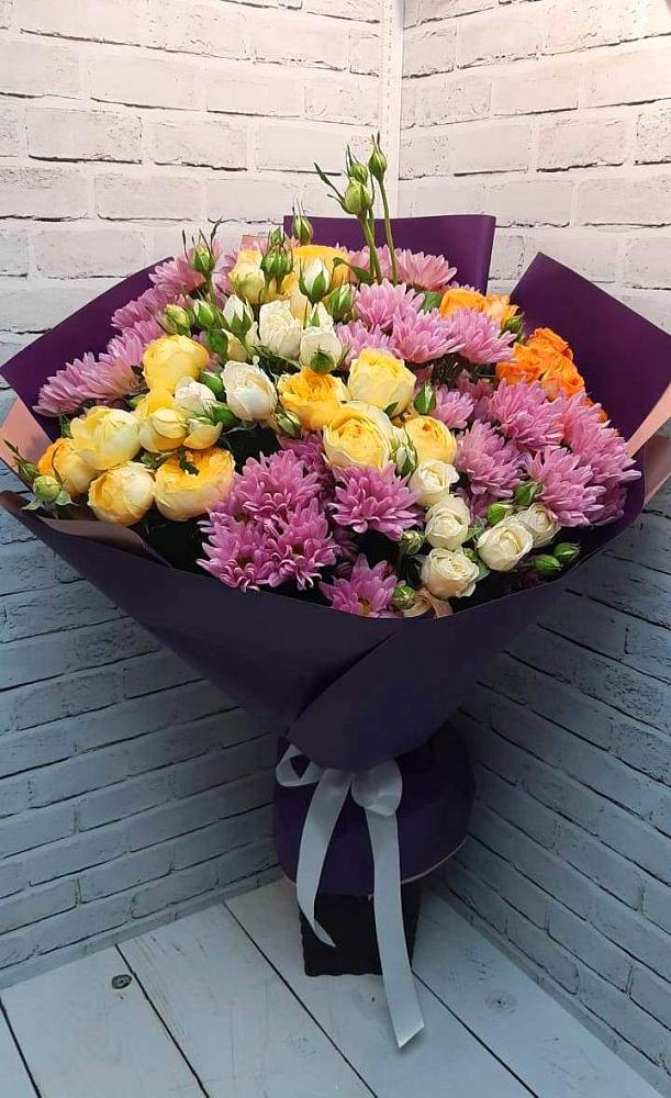 Букет цветов из: Хризантемы и Розы в Хандыге