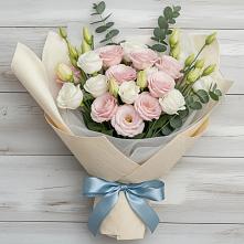 Букет цветов из:  Лизиантусы #REPLACE_PRED# Хандыге