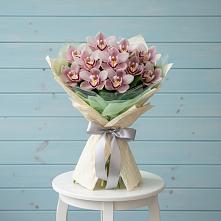 Букет цветов из:  Орхидеи и Розы в Хандыге