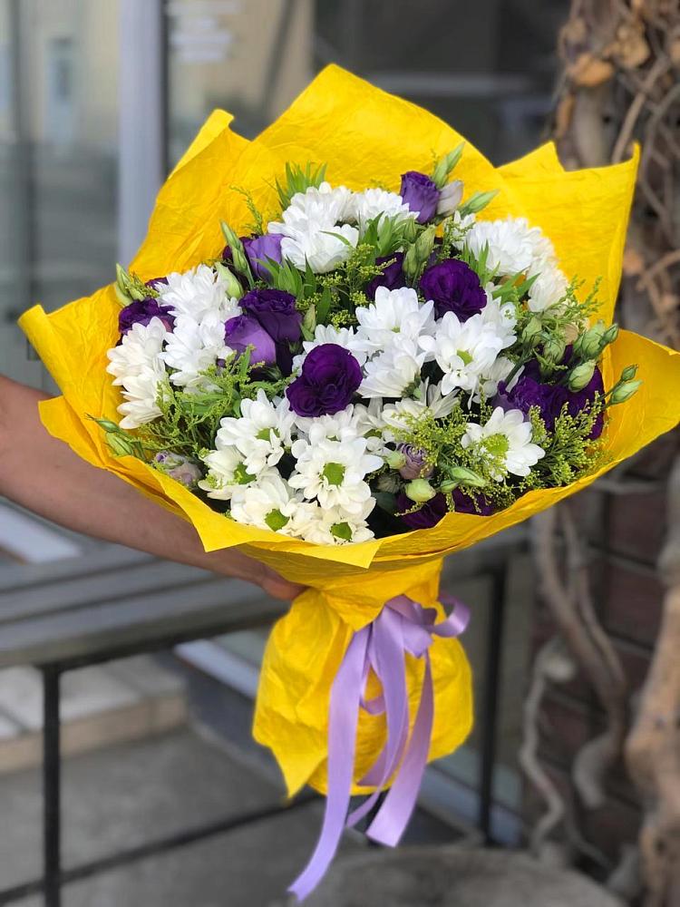 Букет цветов из: Ирисы, Хризантемы и Ромашки в Хандыге