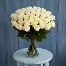 Букет 51 Белая роза Эдлесс Лав в Хандыге