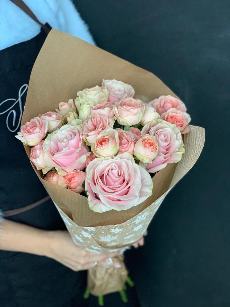 Букет цветов из: Хризантемы и Розы в Хандыге