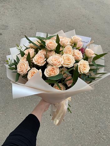 Букет Кремовые розы Латте в Хандыге