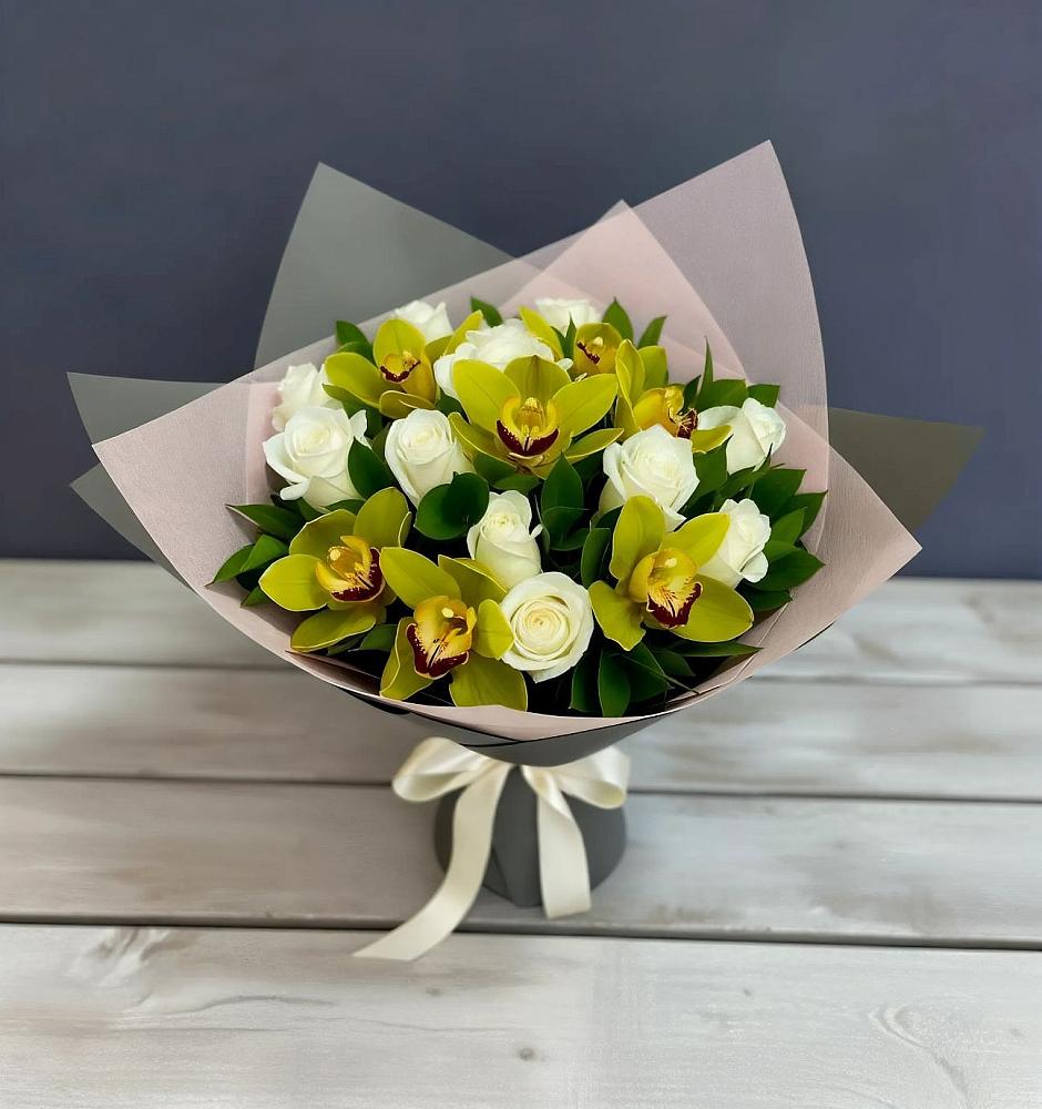 Букет цветов из: Орхидеи и Розы в Хандыге