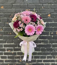 Букет цветов из:  Герберы и Хризантемы в Хандыге