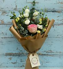 Букет цветов из:  Розы и Лизиантусы #REPLACE_PRED# Хандыге